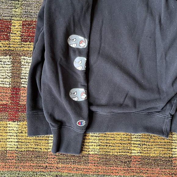 Champion Mario gently worn hoodie size S cotton poly blend. - Picture 4 of 5